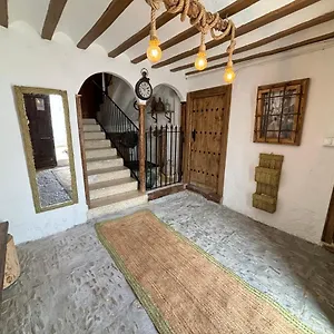 Casa De La Aguadora Сasa de vacaciones Iznatoraf